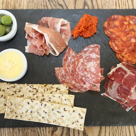 Oda ve Kahvaltı The Cordelia 5*